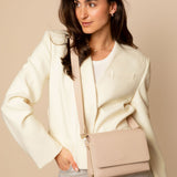 Nova Lilou Taupe Licht Goud Dames Crossbody Tas Van Full Grain Zeology-Leer
